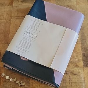 Anthropologie travel yoga mat